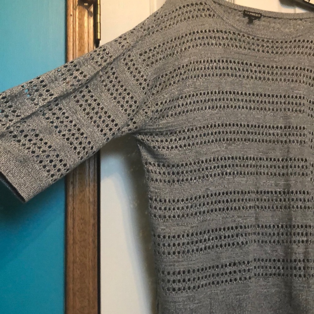 Express Sweater - Picture 2 of 3